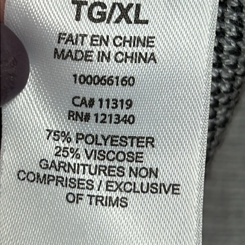 Women's Garage Size XL Gray and White Argyle Crop Sweater Vest - Picture 4 of 6